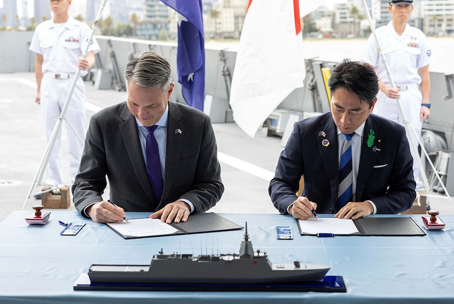 Australia signs contract for three Japanese-built upgraded Mogami frigates to expand naval fleet and boost defence capability