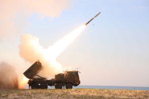 hanwha aerospace advances norwegian industrial cooperation and outlines chunmoo delivery under long range artillery deal