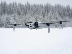 Skydio has opened a new research and development office in Zurich, Switzerland, as part of its expansion in Europe. The facility will focus on advancing autonomous multi-drone systems with a team of engineers working on robotics and flight autonomy.