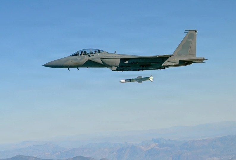 U.S. Navy receives 300th Harpoon Block II missile from Boeing, marking milestone in long-running anti-ship weapons program