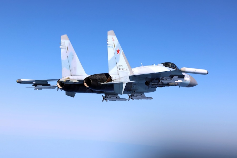 RAF Rivet Joint aircraft dangerously intercepted by Russian fighter jets over the Black Sea [VIDEO]