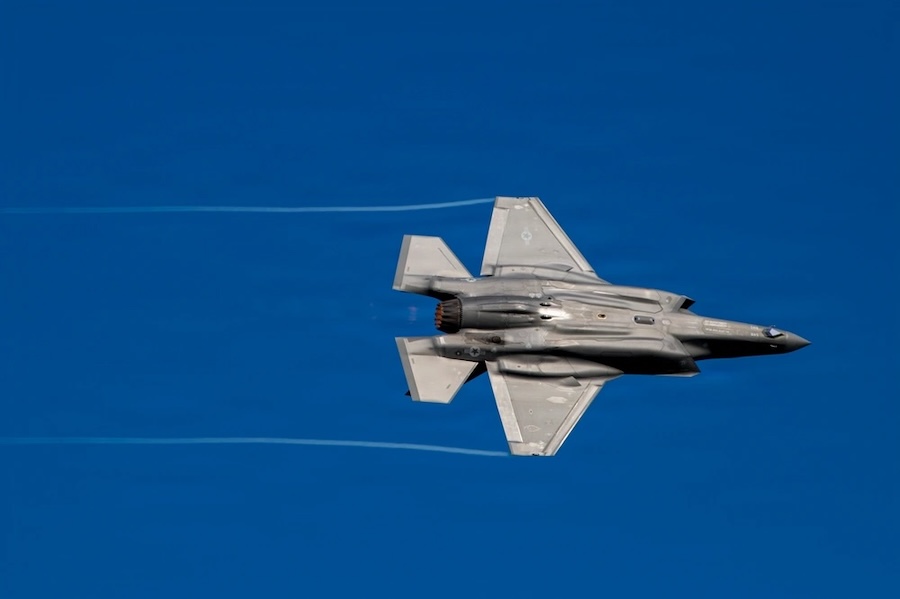 Governors urge Congress to fund 85 more F-35 fighter jets to strengthen U.S. airpower and defense industry