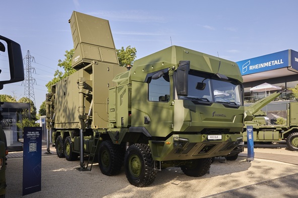 Indra Group is presenting its 100% AESA MTR radar family for the first time at an international defence trade fair. The system is being shown at Eurosatory on a Rheinmetall HX 8x8 unprotected truck.