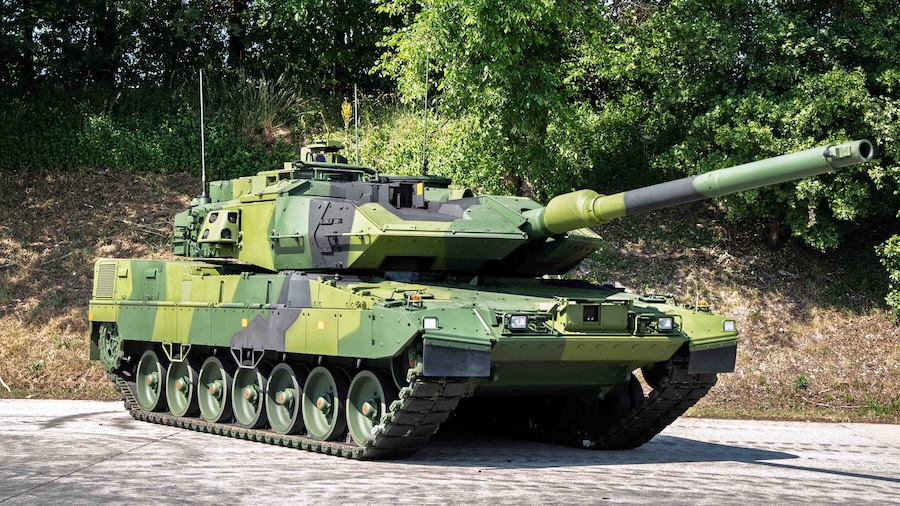 KNDS has delivered the first of 110 comprehensively modernised Swedish Stridsvagn 123A main battle tanks to Sweden’s procurement agency FMV. FMV ordered the renovation and modification of all Swedish Armed Forces Stridsvagn 122 tanks on behalf of the Armed Forces.