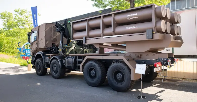MBDA and Safran Electronics & Defense have entered the final phase of negotiations with the French defence procurement agency DGA for THUNDART. The system is proposed as the successor to France’s Lance-Roquettes Unitaire and as a future long-range land strike capability.
