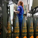 Ukraine has commissioned Rheinmetall to supply long-range artillery ammunition under a contract worth a high double-digit million-euro amount. The order covers 155-mm artillery shells and propellant charges in the low five-figure range.