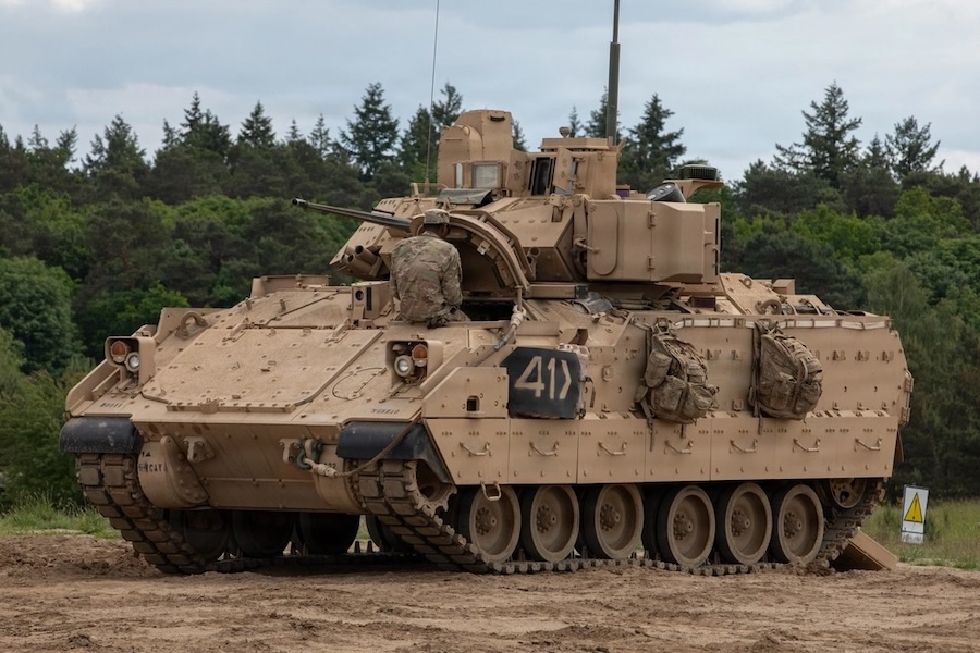 U.S. Army: 1st Armored Division Bradley crews complete gunnery qualifications in Poland