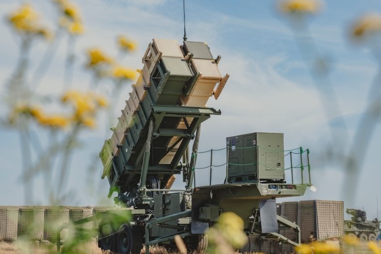 Poland is seeking a role in a U.S.-Ukraine plan to produce Patriot interceptor missiles and has proposed a trilateral framework with Washington and Kyiv. Warsaw is also pressing for production to take place at a secure location outside the reach of Russian attacks.