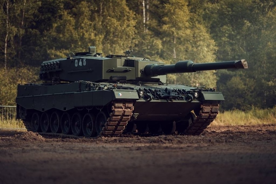 The Czech Land Forces have received the last of 42 used Leopard 2A4 main battle tanks obtained from Germany. Some of the tanks were provided as a German donation, while others were acquired through a direct purchase.