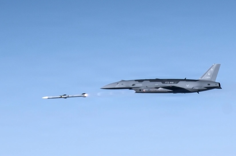 U.S. Air Force live-fire test of Anduril YFQ-44A CCA advances semi-autonomous fighter drone program with AIM-120 launch
