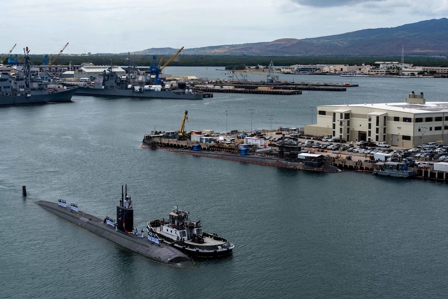 USS Tucson arrives at Naval Base Guam as U.S. Navy reinforces forward-deployed submarine posture across the Western Pacific
