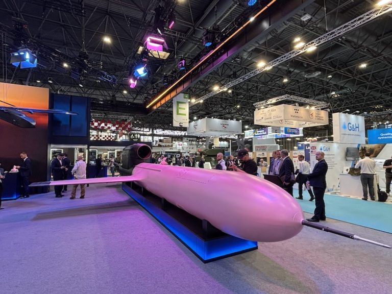 An analysis by Florian Hoffman, published on the Missile Matters blog, says recent Ukrainian strikes using the FP-5 Flamingo cruise missile may point to improving performance by the heavy long-range weapon. The assessment also says major uncertainties remain over production scale, accuracy and the missile’s longer-term operational impact.