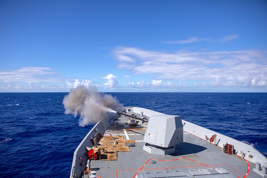 Diehl Defence and BAE Systems are expanding cooperation on maritime defense systems for Germany and international armed forces. The companies will integrate Diehl’s 127 mm ammunition family with BAE Systems’ Mk 45 naval gun and assess additional joint solutions.