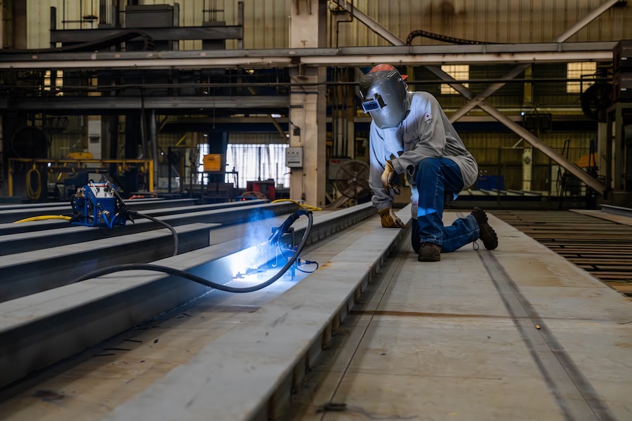 HII and HD Hyundai Heavy Industries expand intelligent welding automation at Ingalls Shipbuilding to support U.S. Navy production