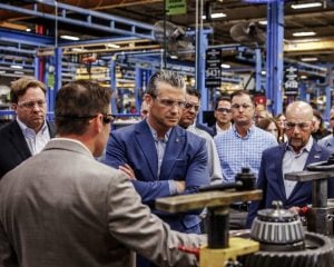 Oshkosh says its commercial manufacturing base can scale U.S. military vehicle output after building more than 25,000 JLTVs