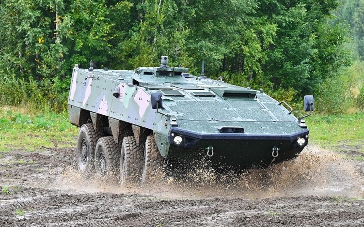 Patria remotely controlled an AMV armoured vehicle in Finland from an operating station in Tokyo, more than 7,800 kilometres away. The demonstration, hosted by the Embassy of Finland in Japan on 25–26 August, tested secure long-distance vehicle operation across an international communications network.