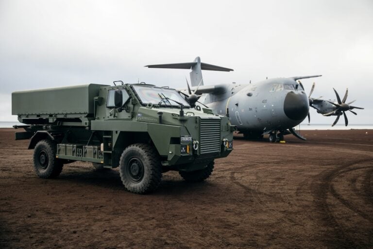 Kongsberg Australia and Thales Australia have deployed their StrikeMaster coastal defence system to Norway’s Jan Mayen island for a NATO operation in the High North. The deployment places the Australian-built platform in the Arctic Ocean, about 600 kilometres from Iceland.