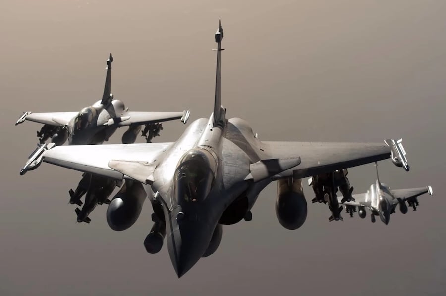 Dassault pitches Rafale to Portugal to replace F-16 fighters, pairing formal bid with industrial cooperation agreement signed in Lisbon