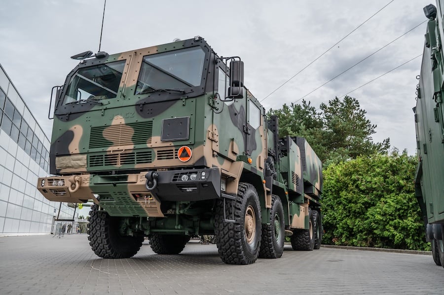 Hanwha Aerospace signs agreement to transfer Homar-K launcher technology to Poland and enable local production of selected components