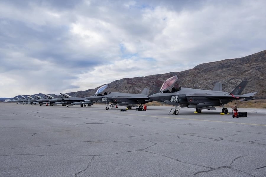 NORAD, Danish and NATO forces are training together across Canada, Greenland and Iceland to coordinate the defense of North America’s northern approaches. Operation ARCTIC VANGUARD 26-4.2 brings fighters, refueling aircraft and airborne command and control into a series of combined air defense missions, according to Alaskan Command.