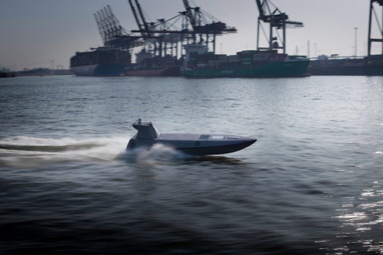 Shield AI and Kraken Technology Group have demonstrated two uncrewed vessels conducting a coordinated surveillance mission in Portsmouth, England. It was Shield AI’s first maritime autonomy demonstration in the UK, using its Hivemind software aboard Kraken’s K3 SCOUT vessels.