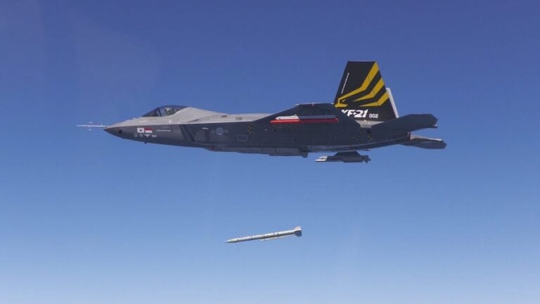 South Korea’s Defense Acquisition Program Administration invited bids on 21 August for a 14-month study that will shape the operational concept and configuration of a future sixth-generation fighter. The agency allocated about $650,000 to the work, which will also define the new technologies required to develop the aircraft.