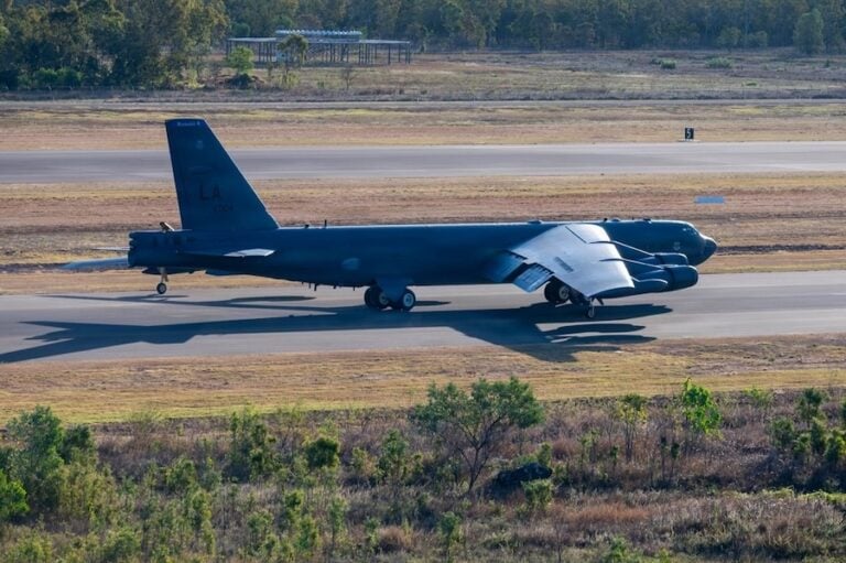 The U.S. Air Force has deployed a B-52H Stratofortress strategic bomber to northern Australia, extending its long-range operations across the Pacific. The aircraft, assigned to the 2nd Bomb Wing, arrived at Royal Australian Air Force Base Tindal on September 1 as part of Bomber Task Force 26-3.