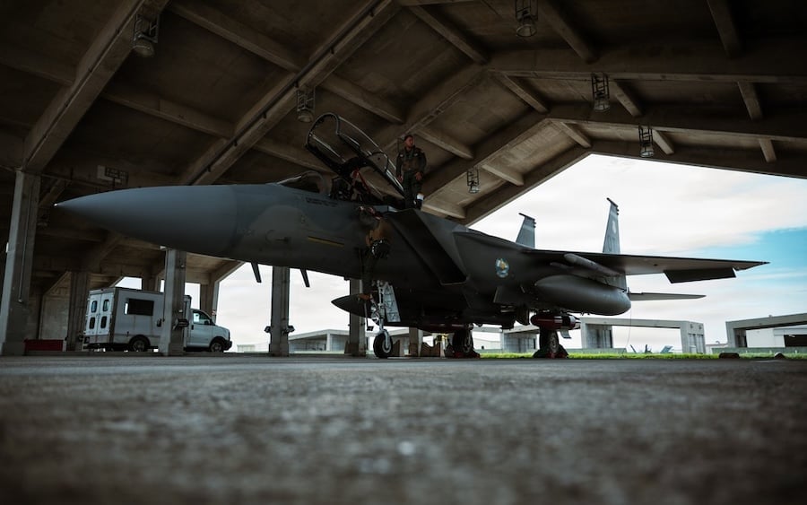 The U.S. Air Force’s F-15EX Eagle II will not reach full operational capability until early 2028, at least six months beyond its approved July 2027 threshold. A 15-week strike at Boeing and continuing problems restoring production have forced the programme into a formal schedule breach, according to a U.S. Department of War report.