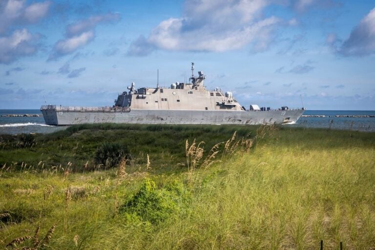 The U.S. Navy has deployed the littoral combat ship USS St. Louis to support U.S. Northern Command’s mission along the southern border. The Freedom-class vessel departed Naval Station Mayport on September 13 and replaced USS Cooperstown in the operation.