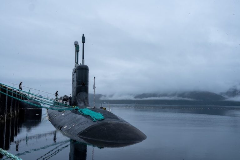 The U.S. Navy’s Virginia-class fast-attack submarine USS Delaware completed a routine port visit to Grøtsund, Norway, on September 7. The visit supported closer coordination with Norway as Washington expands its naval presence across the High North.