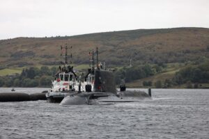 HMS Agamemnon reaches Clyde after first sea dive, preparing to join five Astute-class submarines in Royal Navy operational service