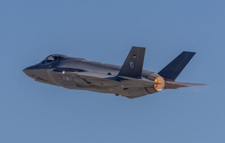 Germany’s first F-35A Lightning II has arrived at Ebbing Air National Guard Base in Arkansas to support Luftwaffe pilot training, Lockheed Martin said. The aircraft transferred from the company’s Fort Worth facility ahead of the first deliveries to Germany in 2027.