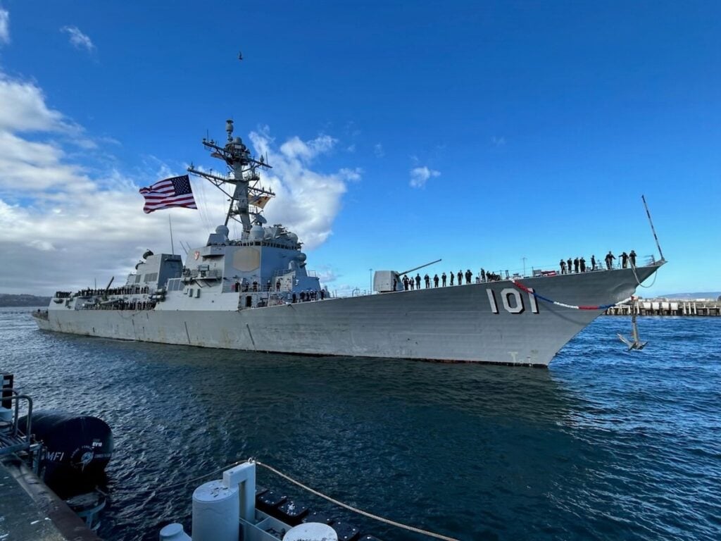 Pentagon says Bath Iron Works can build second Arleigh Burke destroyer, but additional ship still requires congressional funding