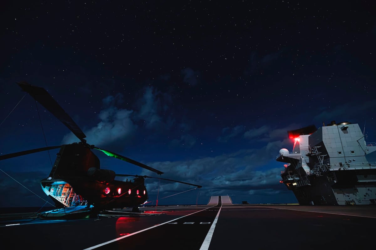 RAF Chinook crews have completed two weeks of training aboard HMS Queen Elizabeth to prepare for heavy-lift missions from the Royal Navy’s aircraft carriers. The work supports their use in disaster relief and civilian evacuations, where helicopters may need to operate at sea for extended periods.