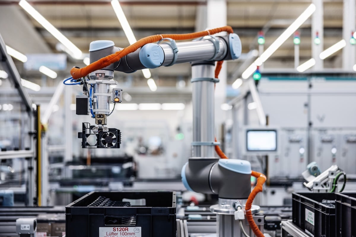 Siemens and NVIDIA combine Digital Twin technology and AI to prepare circuit board inspections before production