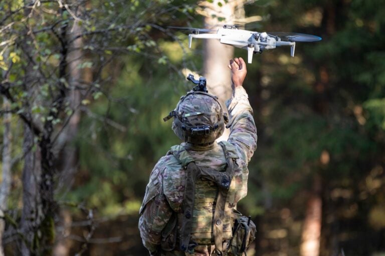 U.S. Army Europe and Africa leaders are drawing on operational challenges in Europe to shape modernization requirements and strengthen readiness. Their discussions with Army counterparts and industry covered unmanned aircraft, electronic warfare, battlefield management and the data backbone supporting combat operations.
